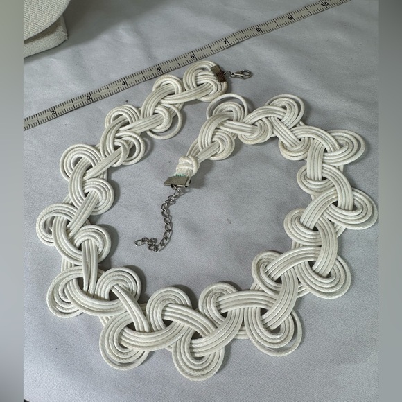 White weaved corded necklace - Picture 6 of 7
